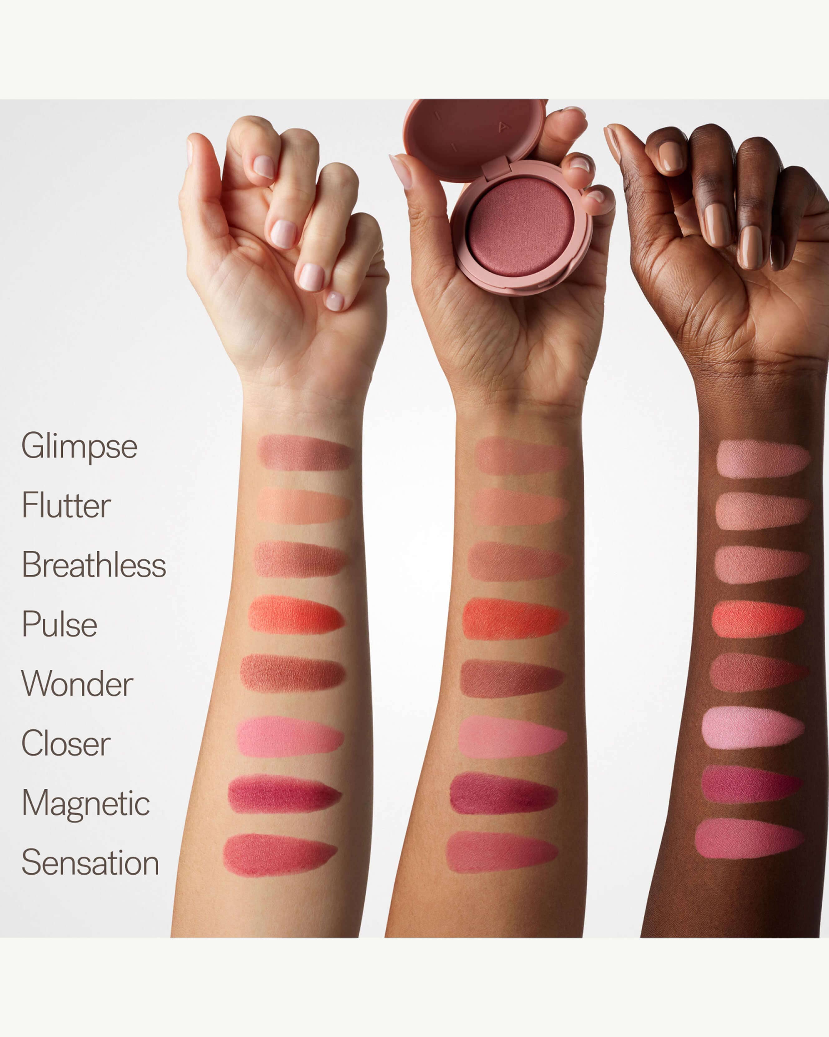 Flutter (warm peach)